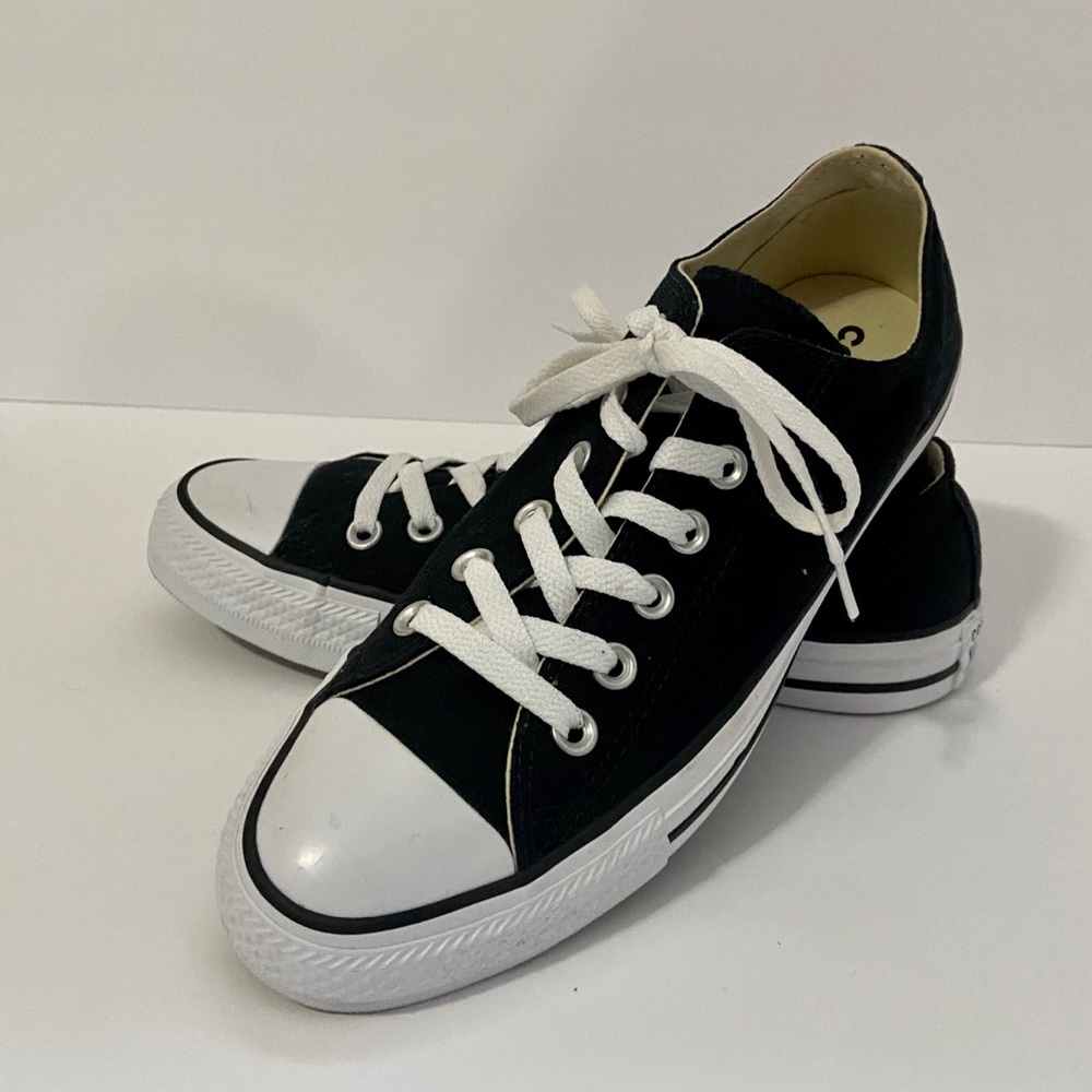 CONVERSE sneakers in black and white with lace